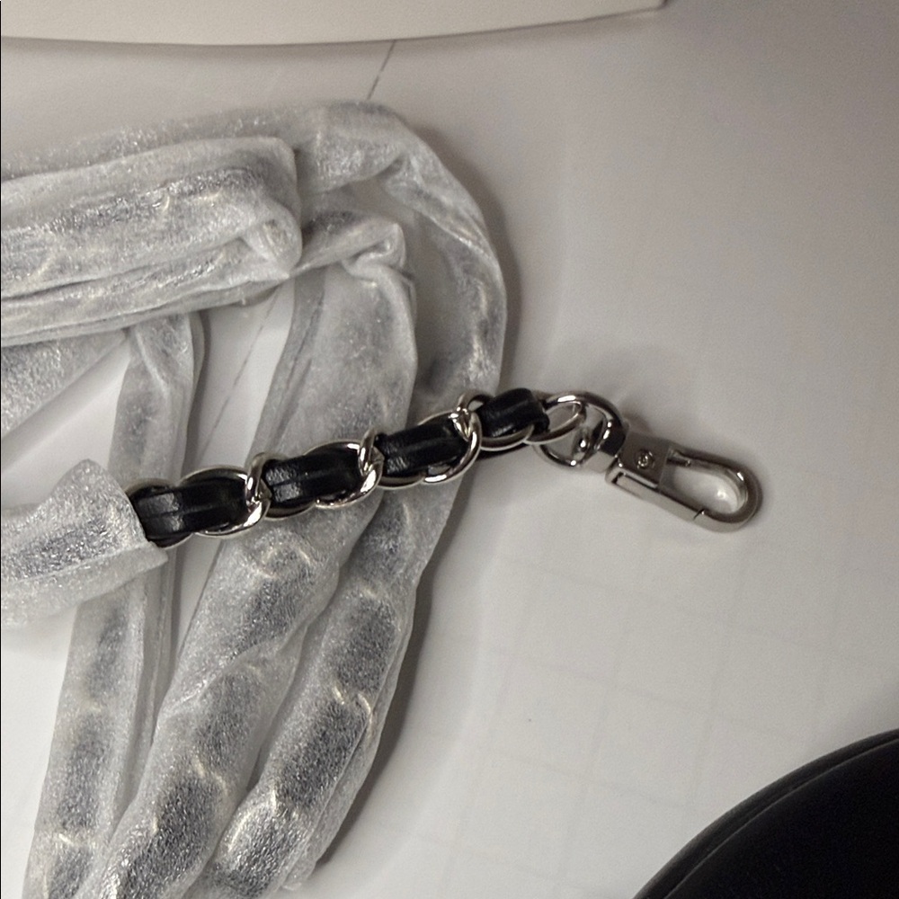 Dior Black Circular Bag with Silver Accents - Picture 4 of 4